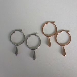 *2 pairs* teardrop hoop earrings